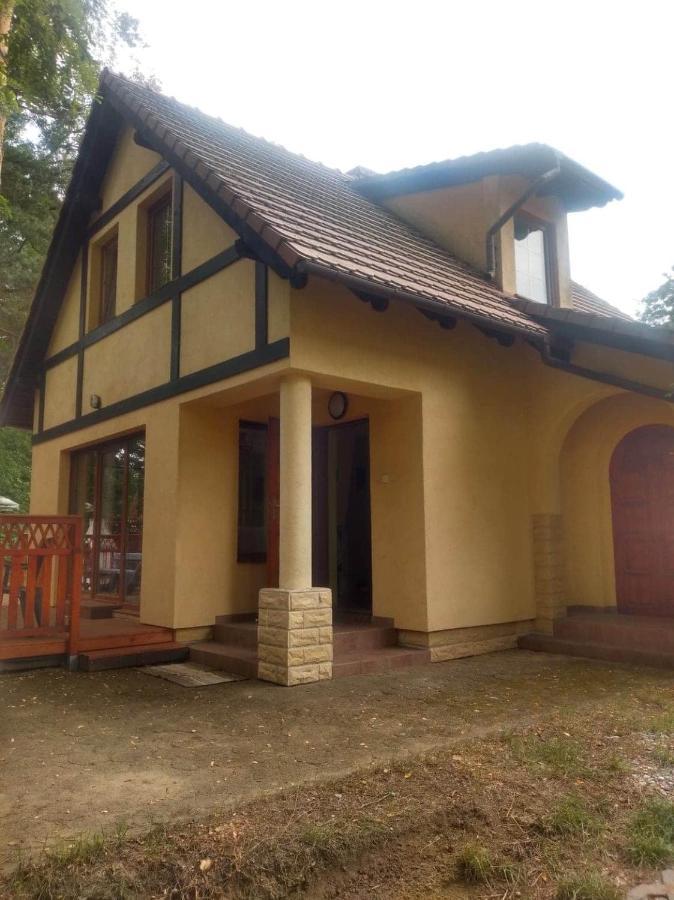 Zolty Domek Nad Jeziorem Lubniewice Ngoại thất bức ảnh
